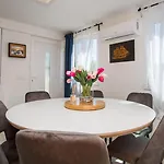 Badia Appartement Ston
