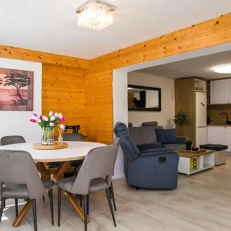 Badia Apartment *