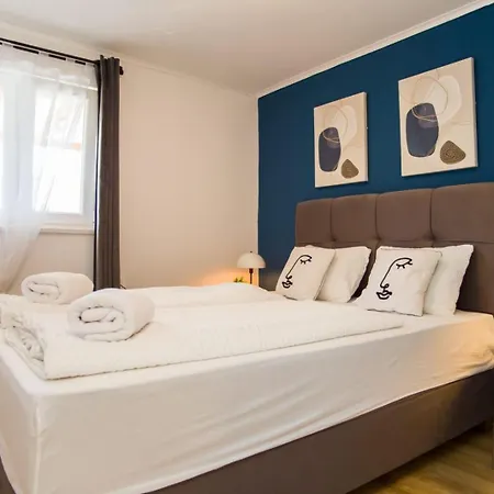 Apartment Badia *